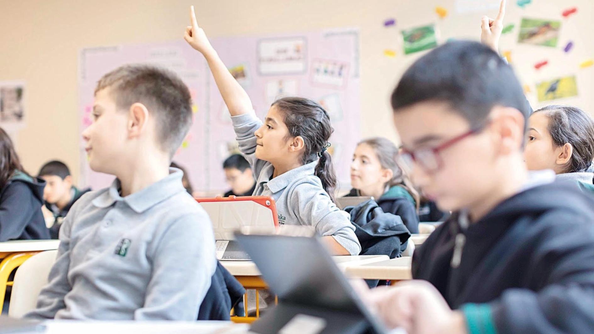 Gov’t plans to regulate social media use among teachers